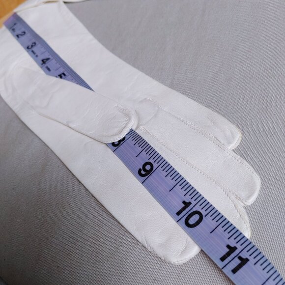 💯% White Leather long Gloves - flower design - Picture 7 of 9